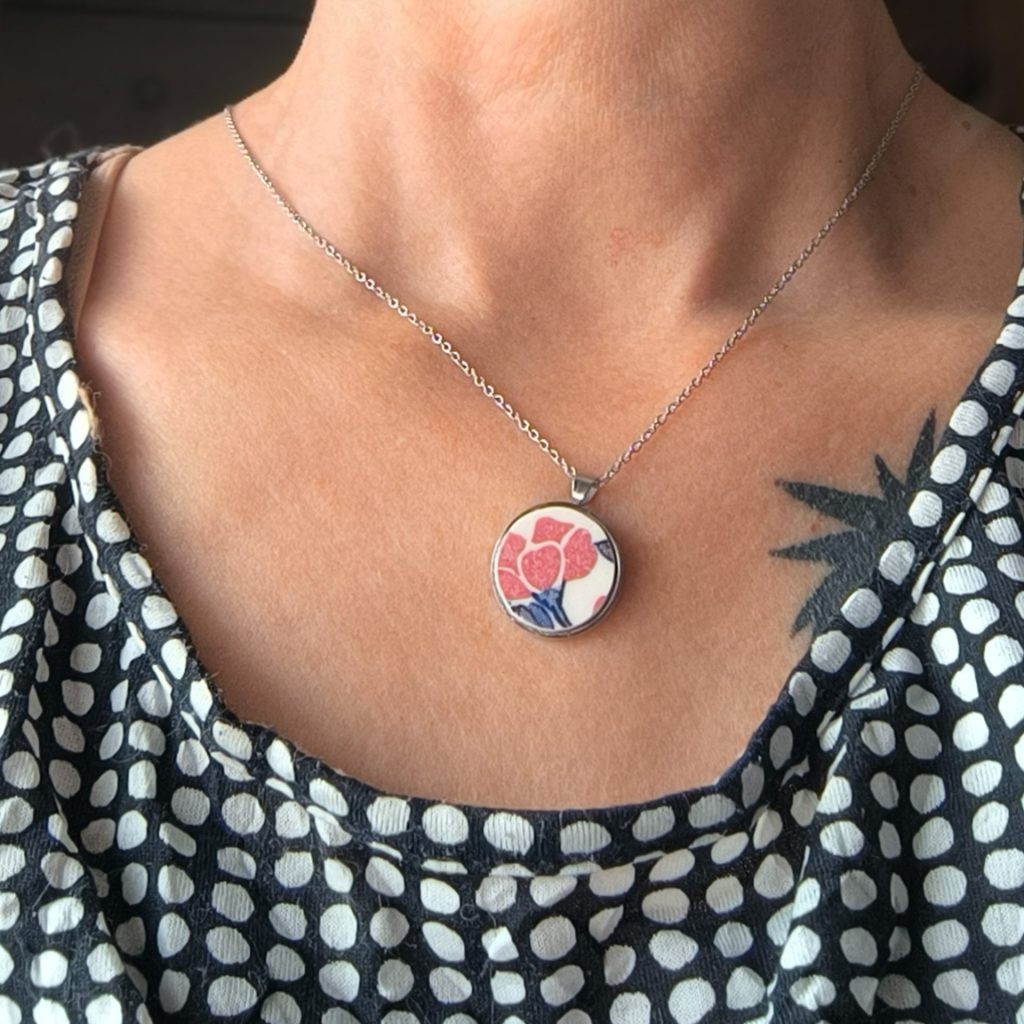 Pendentif rond bleu et rose acier inoxydable en céramique
