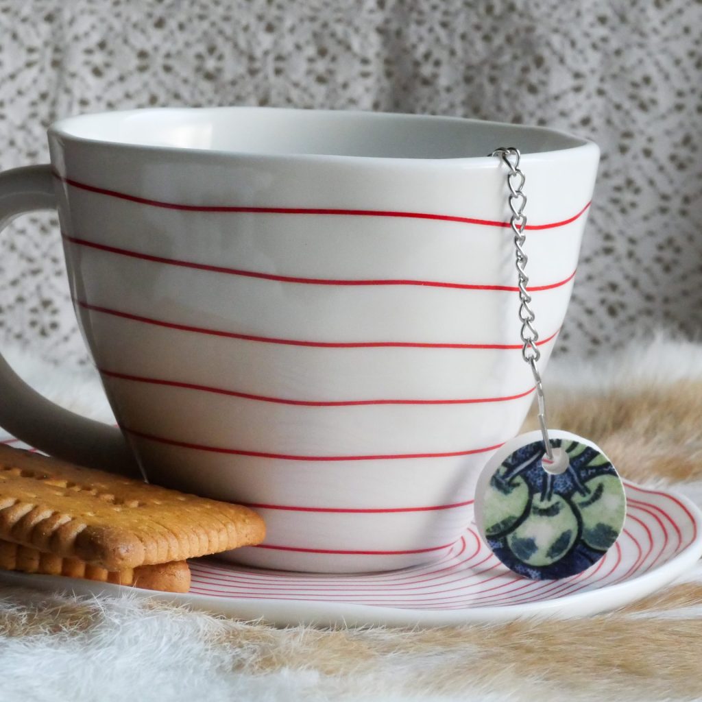 Infuseurs à thé/tisane médaillon de formes différents en faïences recyclées